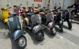 TP Hồ Chí Minh xử phạt đoàn xe Vespa vượt đèn đỏ