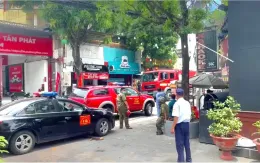 Cháy nhà hàng ở TP Hồ Chí Minh, nhiều người hoảng loạn tháo chạy