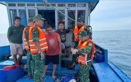 Kịp thời cứu hộ tàu cá và ngư dân gặp nạn trên biển