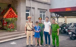 CSGT hỗ trợ cháu bé đi lạc từ Bắc Ninh lên Hà Nội về với gia đình