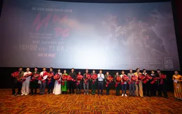 "Mưa đỏ" - Khốc liệt và nghẹn ngào