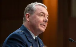 Mỹ sa thải Giám đốc Cơ quan Tình báo Quốc phòng