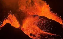 Núi lửa Kilauea (Mỹ) phun trào hàng chục lần kể từ tháng 12/2024