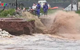 Thanh Hóa: Sạt lở hơn 200m đê Nam Hải do bão số 5