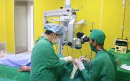 Cứu thành công mắt trái bệnh nhân chấn thương phức tạp do tai nạn lao động