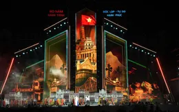 Những cung bậc cảm xúc trong “Hà Nội - Sáng mãi khát vọng Việt Nam”