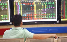 VN-Index giảm sâu sau khi vượt 1.700 điểm