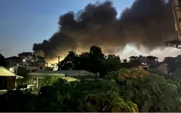 Hà Nội: Cháy lớn xưởng may ở phường Việt Hưng