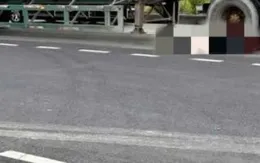 Container va chạm xe máy, một người tử vong tại chỗ