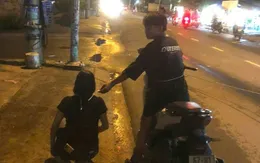 Bắt kẻ giật dây chuyền vàng của phụ nữ bán dép ở TP Hồ Chí Minh