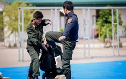 Chiến sĩ quả cảm - Tập 8: Mono xuất sắc, Tiến Luật gây bất ngờ với "cú đấm thép"