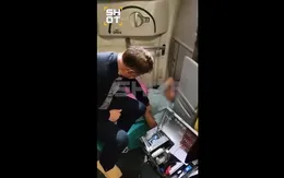 Bộ trưởng Bộ Y tế Nga cấp cứu hành khách trên chuyến bay đến Việt Nam