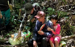 Tìm thấy người đàn ông lạc 3 ngày trong rừng khi đi hái măng