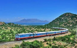 Mua vé tàu Tết chặng càng xa giá càng giảm