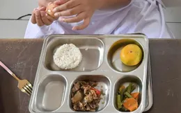 Thách thức với chương trình bữa ăn miễn phí tại Indonesia