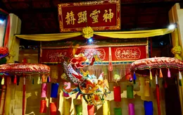 Triển lãm đèn Trung thu xưa: kể câu chuyện văn hóa Việt