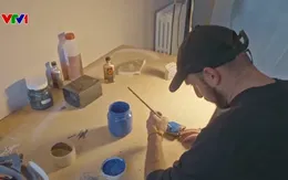 Độc đáo biến mảnh tường vỡ thành tác phẩm nghệ thuật