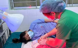 Kịp thời xử trí ca sản phụ sinh non ngay trên xe ô tô