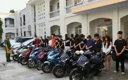 Hẹn nhau qua Facebook, hàng chục “quái xế” náo loạn đường phố lúc rạng sáng