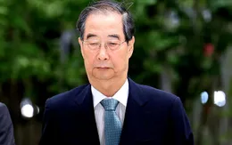 Cựu Thủ tướng Han Duck Soo bị đưa ra xét xử tại tòa hình sự