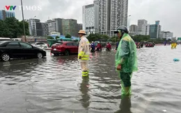 CSGT Hà Nội bác thông tin cấm đường do mưa bão, ngập lụt