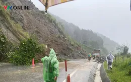 Hạ tầng giao thông từ Nghệ An đến Huế hư hỏng nặng sau bão số 10