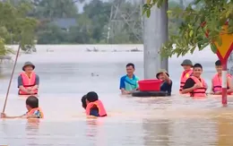 Xã Nông Cống (Thanh Hóa) lụt lớn nhất 50 năm, hàng nghìn hộ dân ngập sâu