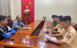 Phạt chủ bến phà ở Ninh Bình bất chấp mưa to sóng lớn vẫn cố tình chở khách qua sông