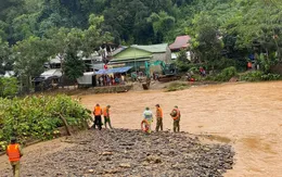 Thủ tướng chỉ đạo tập trung khắc phục nhanh hậu quả bão số 10, ổn định đời sống nhân dân