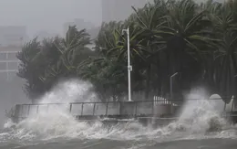 Bão Matmo đổ bộ vào miền Nam Trung Quốc giữa kỳ nghỉ lễ