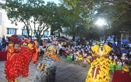 Quảng Trị: Trung thu ấm áp với trẻ em vùng khó khăn, bị ảnh hưởng bão lũ