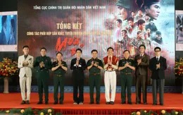 "Anh Tạ, O Hồng" cùng êkip Mưa đỏ nhìn lại hành trình khó quên