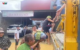 Hà Nội: Lũ sông Cầu vượt đỉnh, sơ tán dân vùng hạ lưu