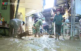 Người dân Cao Bằng trắng đêm dọn dẹp, nỗ lực khắc phục hậu quả sau bão