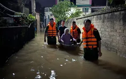 Bắc Ninh: Những chiến sĩ công an cứu dân trong dòng nước xiết