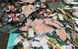Thu giữ gần 1,7 tấn xúc xích là nguyên liệu chế biến món “xúc xích nướng đá”