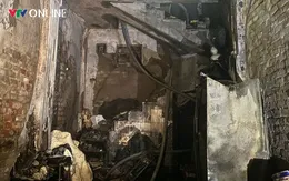 Vụ cháy khiến 5 người tử vong: Người dân dùng xà beng phá cửa nhưng bất lực trước ngọn lửa