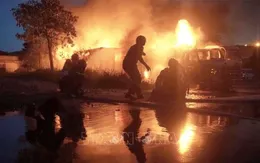 Đà Nẵng: Kịp thời khống chế đám cháy xe bồn gần trạm xăng 