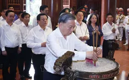 Tổng Bí thư Tô Lâm dâng hương tưởng nhớ Chủ tịch Hồ Chí Minh tại Nghệ An