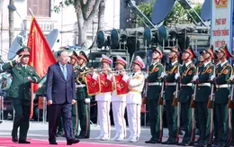 Tổng Bí thư: Xây dựng lực lượng vũ trang Quân khu 4 cách mạng, chính quy, tinh nhuệ, hiện đại