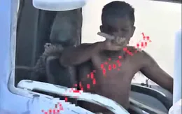 Khống chế tài xế “ngáo đá” chạy tốc độ cao, lạng lách, cầm dao chống trả công an