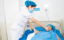 Phẫu thuật khẩn cứu bệnh nhân bị tai nạn máy bóc gỗ nghiêm trọng