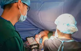 Hy vọng mới cho trẻ bại não co cứng nhờ phẫu thuật thần kinh tiên tiến