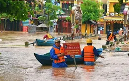 Tập trung ứng phó khẩn cấp, khắc phục hậu quả mưa lũ lớn tại khu vực Trung Bộ