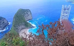 Bali dừng xây dựng thang máy kính trên vách đá gây tranh cãi sau phản ứng dữ dội