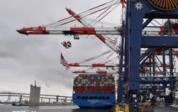 Tổng thống Mỹ ký sắc lệnh giảm thuế hàng hóa Trung Quốc