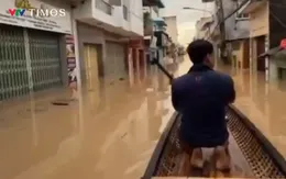 Nước sông Kỳ Lộ dâng cao, xã Đồng Xuân (Đắk Lắk) ngập chìm trong lũ