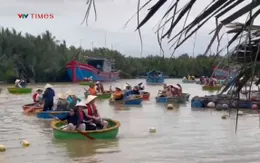 Nhiều du khách quốc tế trở lại Hội An sau ảnh hưởng lũ lụt