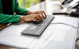 Tỷ lệ thất nghiệp tại Anh cao nhất trong một thập kỷ