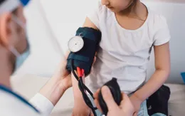 Tỷ lệ huyết áp cao ở trẻ em gần như tăng gấp đôi trong 20 năm